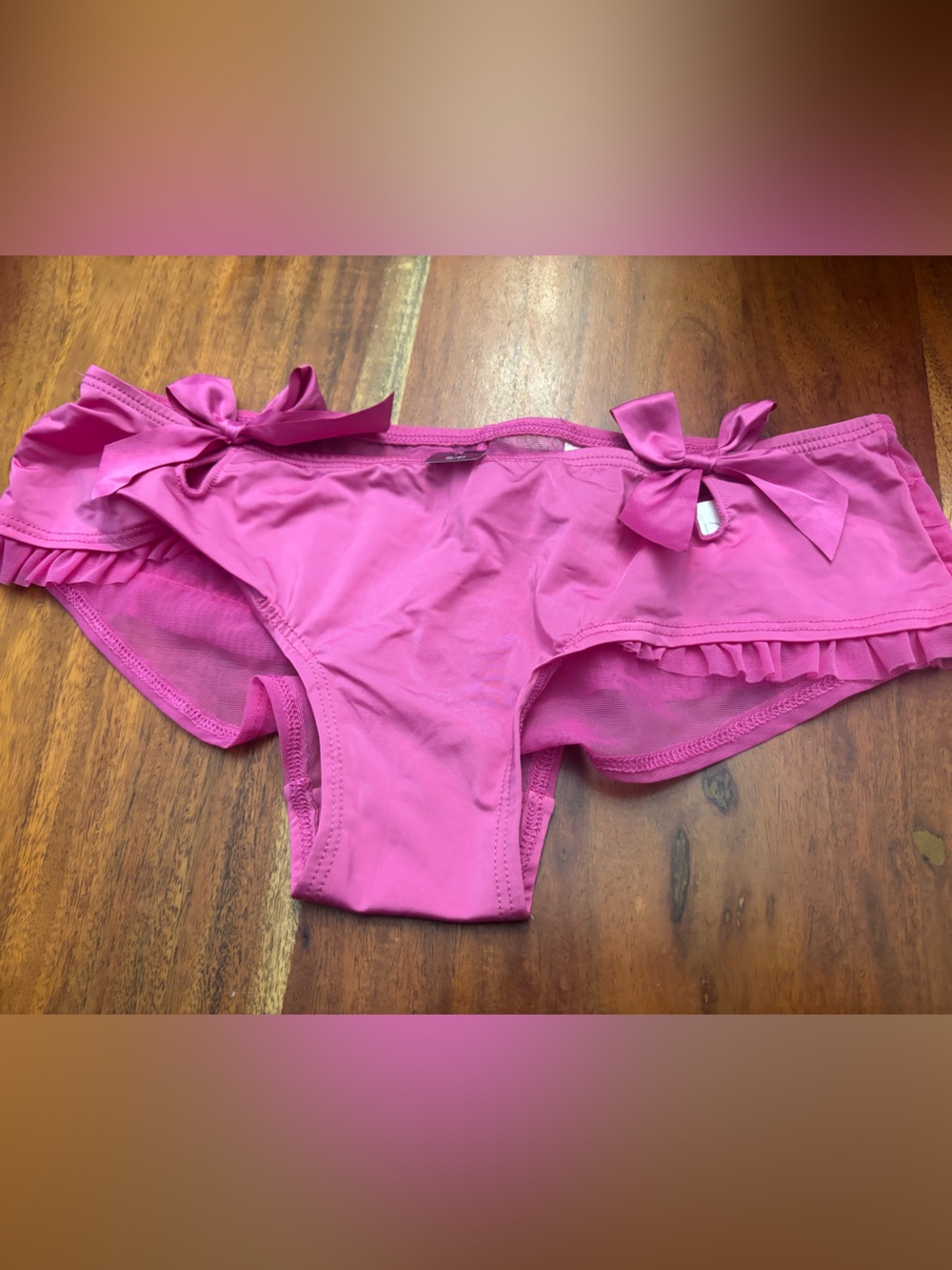 NWT size small undie.